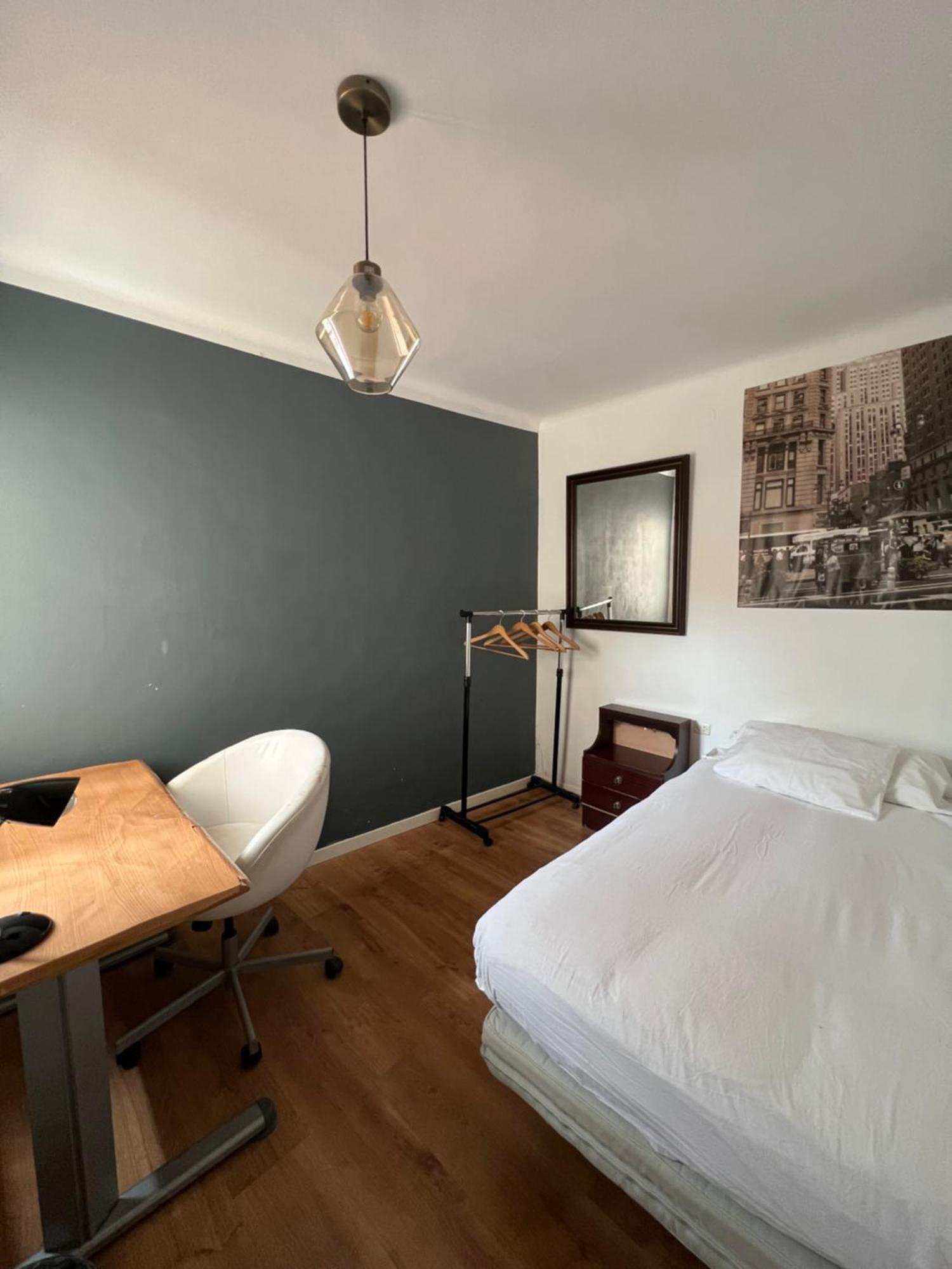 Habitacion Economica Lejlighed Figueres  Eksteriør billede